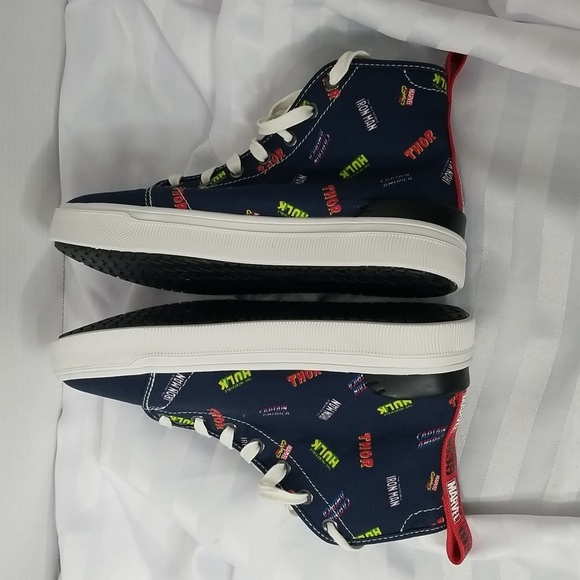 TOMS X MARVEL NAVY TRAVEL LITE HIGH TOP SNEAKER SIZE 7.5 MENS - Picture 5 of 9